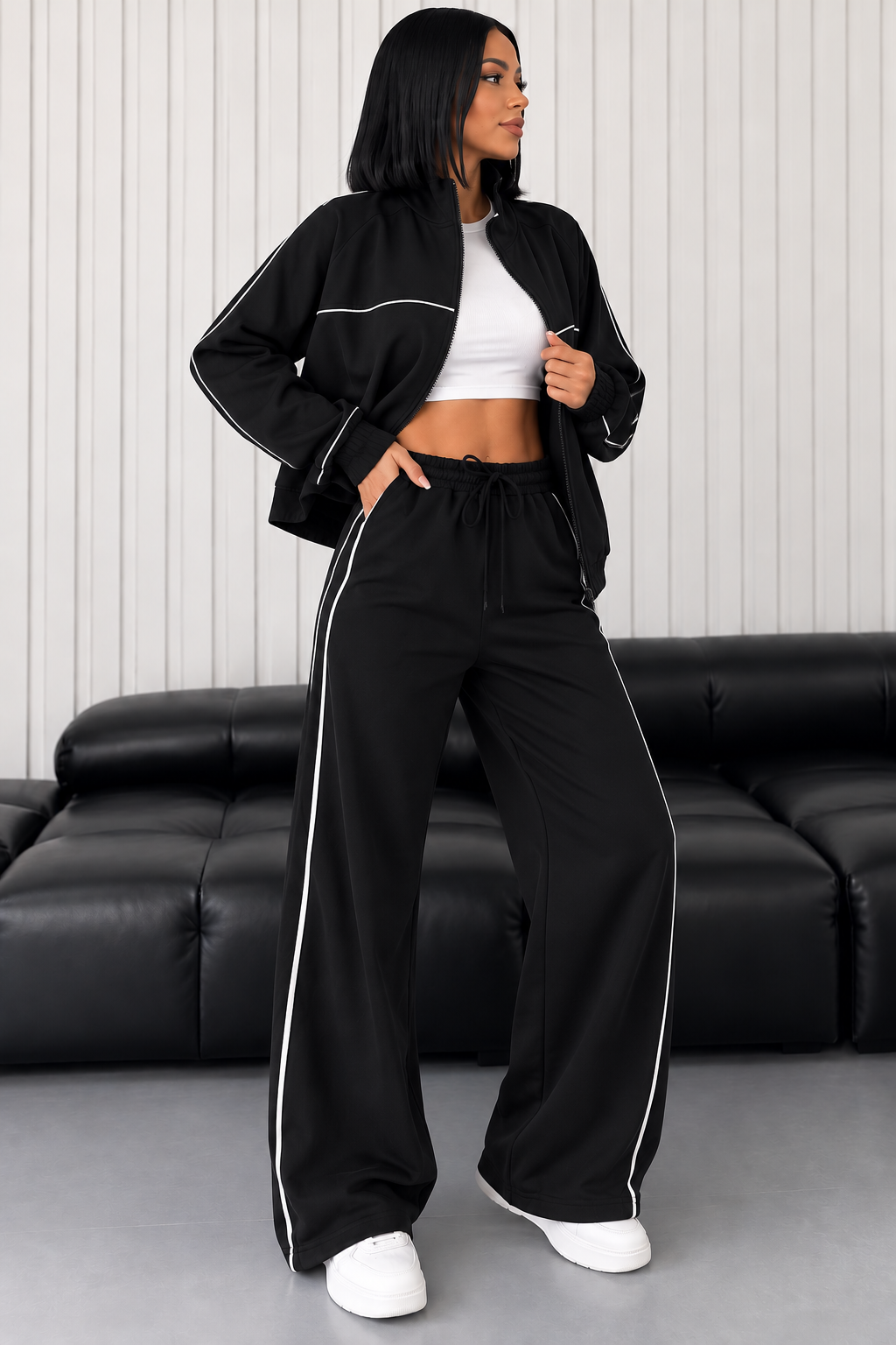 Conjunto deportivo de chaqueta y pantalón ancho a rayas