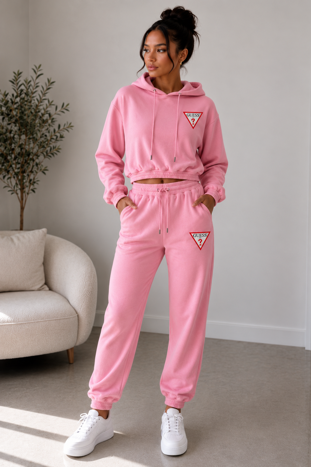Conjunto Guess mujer sudadera y jogger algodón